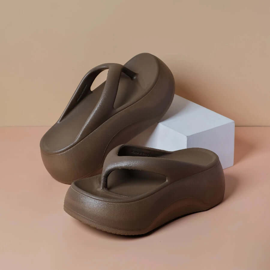 Chunky platform flip flops women casual summer footwear