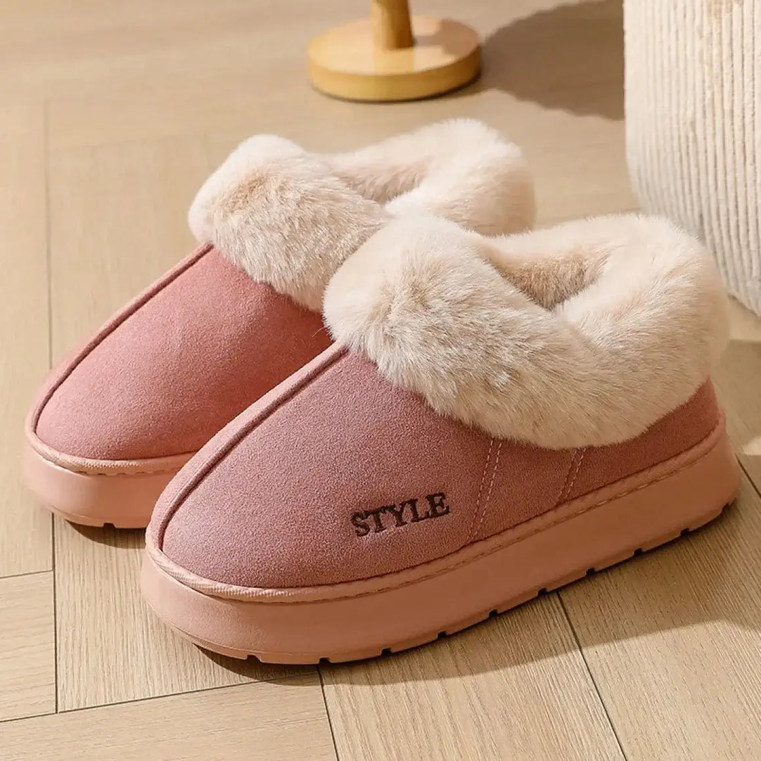 Best slippers for women with soft fleece lining and cozy indoor design